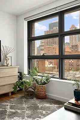 W 47th St #711 - Photo 3 of 13