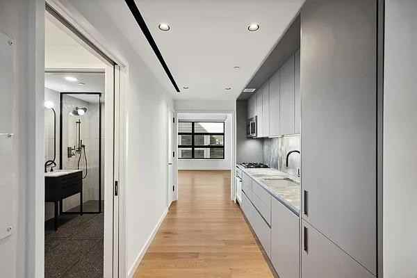 W 47th St #718 - Photo 5 of 20