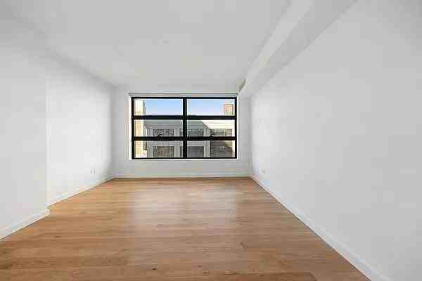 W 47th St #718 - Photo 6 of 20