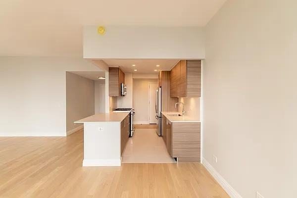 W 48th St #044B - Photo 2 of 20