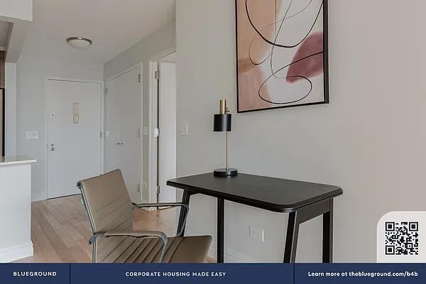 W 48th St #38F - Photo 5 of 20