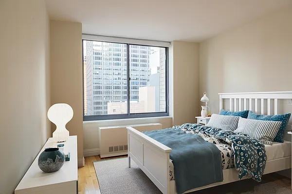 W 48th St #026M - Photo 6 of 12