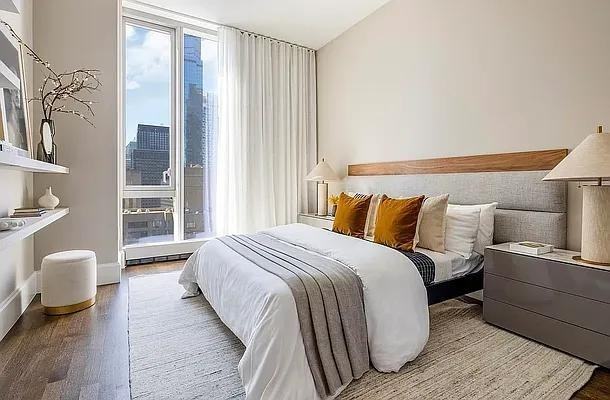 W 57th St #33D - Photo 3 of 20