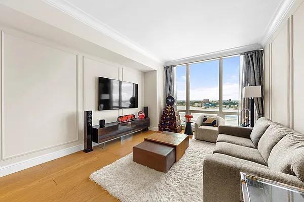 Hudson Yards #24F - Photo 3 of 19