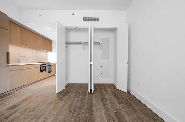 Nevins St #7D - Photo 4 of 20