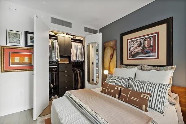 W 43rd St #6K - Photo 5 of 8