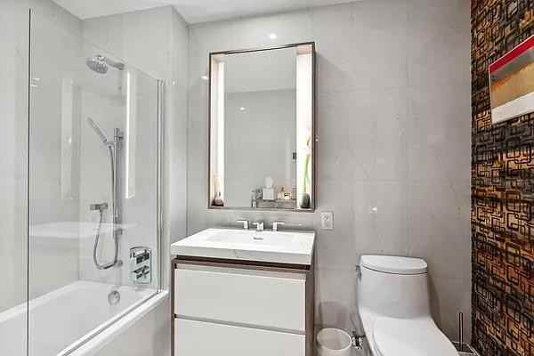 W 43rd St #6K - Photo 6 of 8