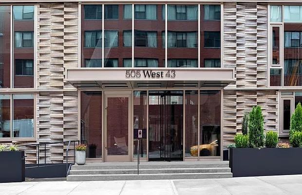 W 43rd St #5L - Photo 6 of 15