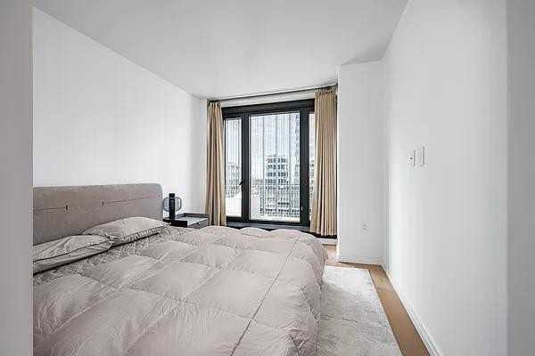 W 56th St #38H - Photo 5 of 20