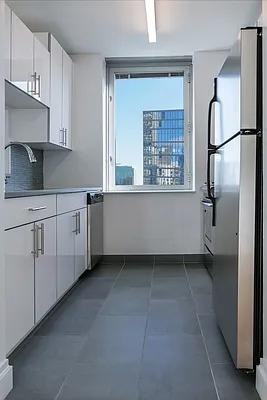 E 44th St #PHC - Photo 5 of 20