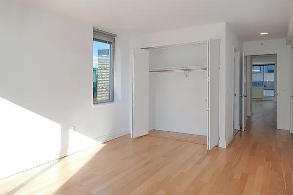 E 44th St #31G - Photo 7 of 20