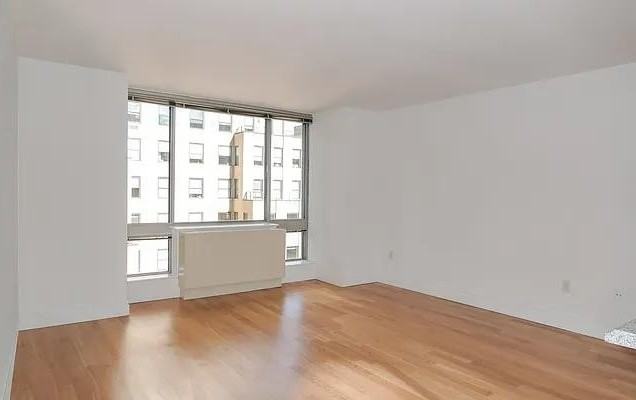 E 44th St #08D - Photo 2 of 20