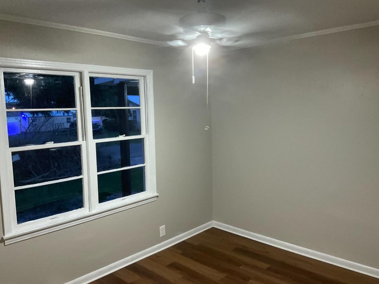 184 Sw Warren Ave - Photo 6 of 12