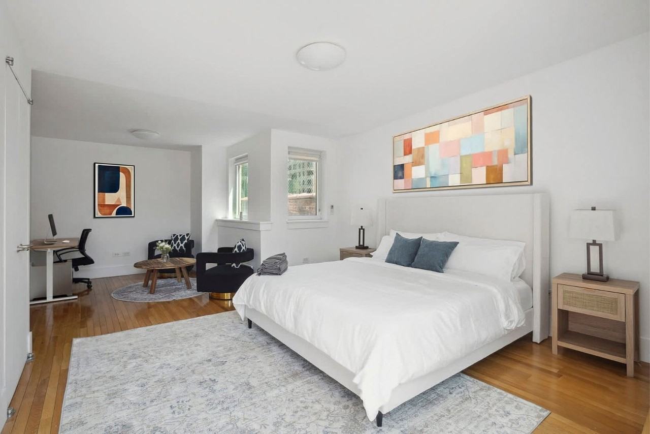 125 East 83rd Street - Photo 4 of 16