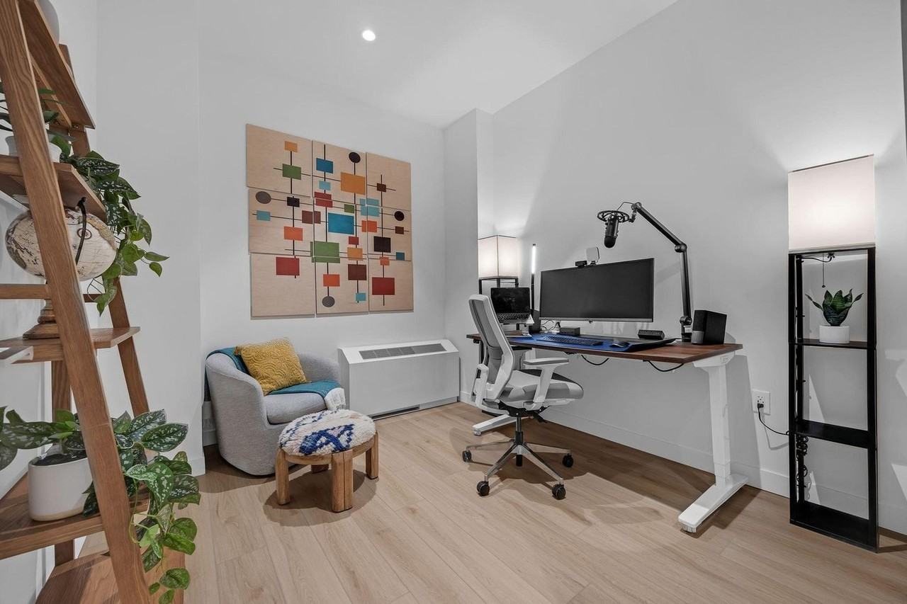 160 Water St #1230842P - Photo 5 of 26