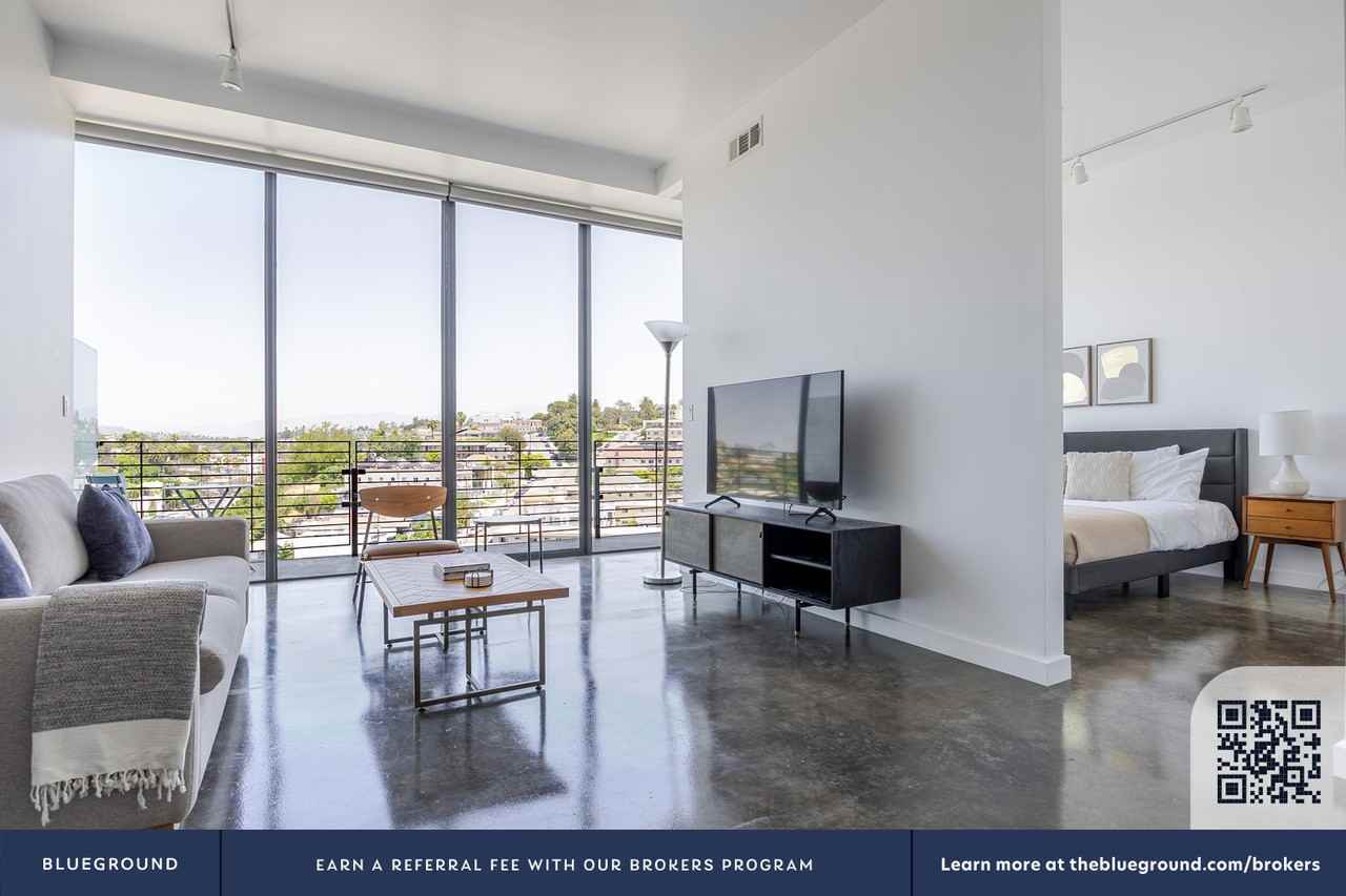 1115 W Sunset Blvd #1375 - Photo 4 of 27