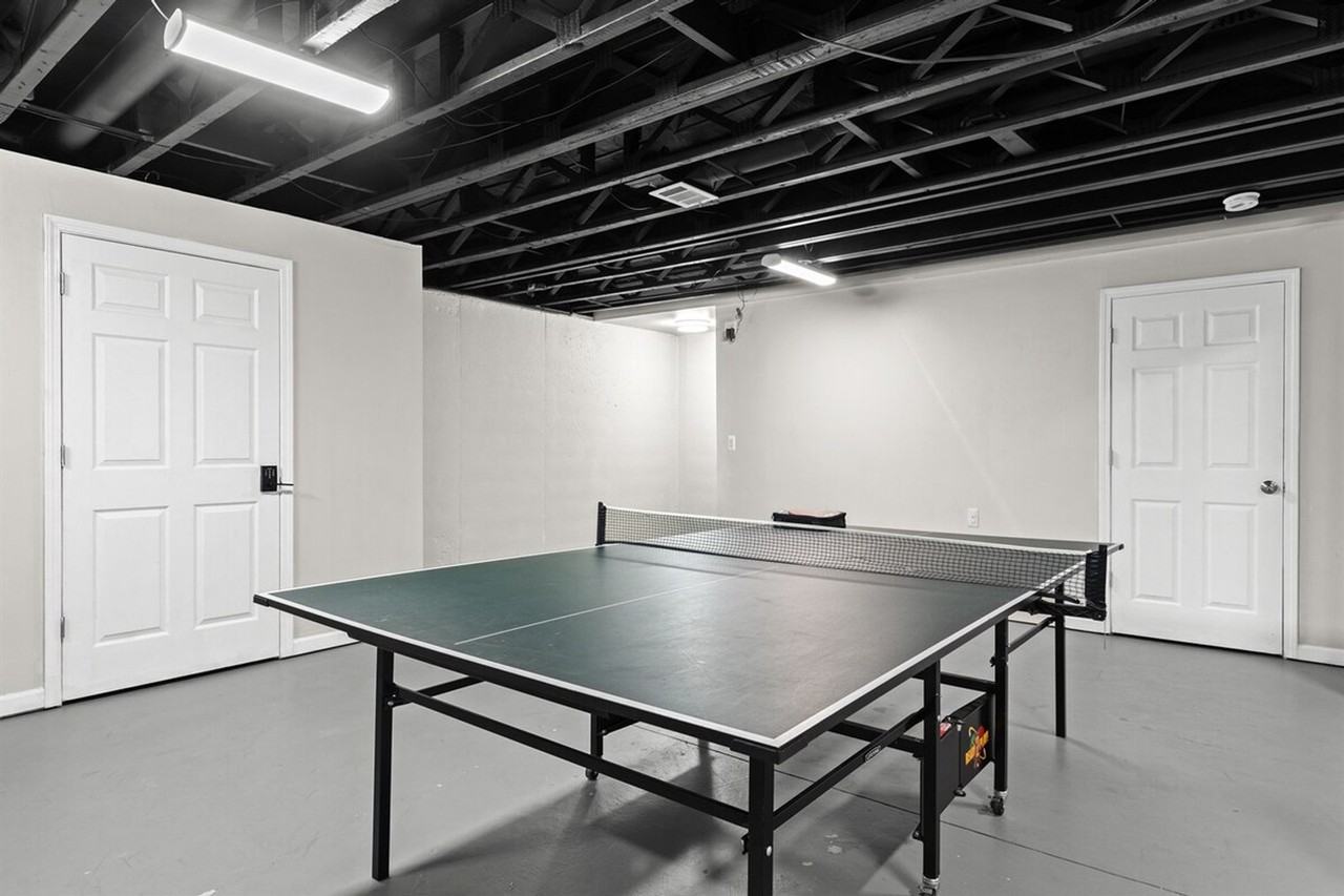 18530 E 14 Mile Rd #1032330P - Photo 5 of 32