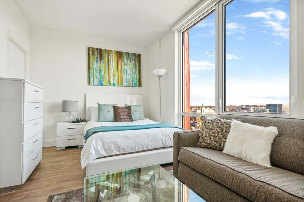 57 Bank Street - Photo 3 of 58