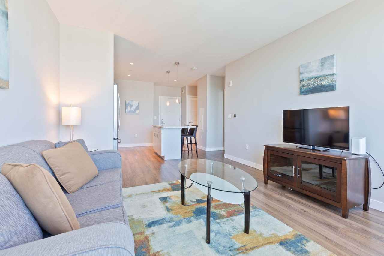 5 Fan Pier Blvd #1224145P - Photo 2 of 8