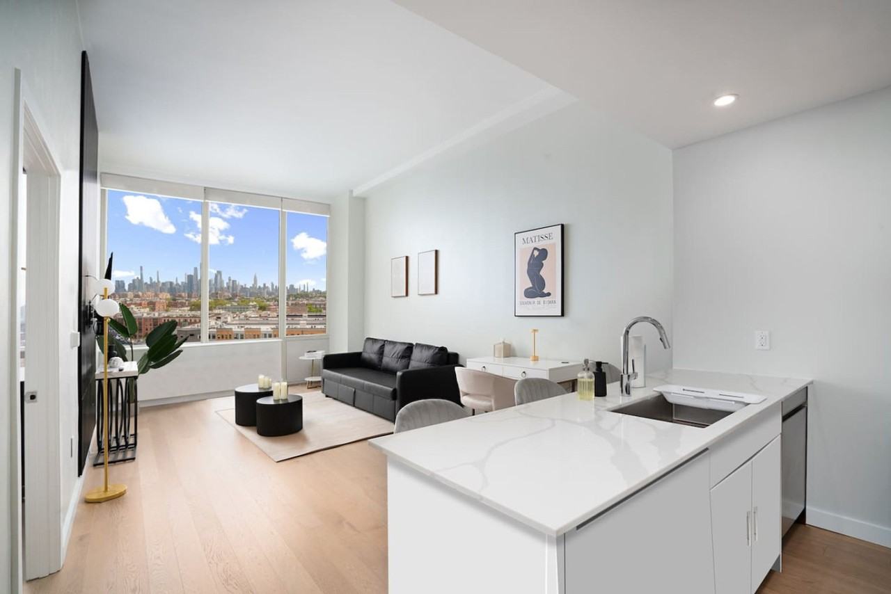 648 Jackson St #1240950P - Photo 7 of 17