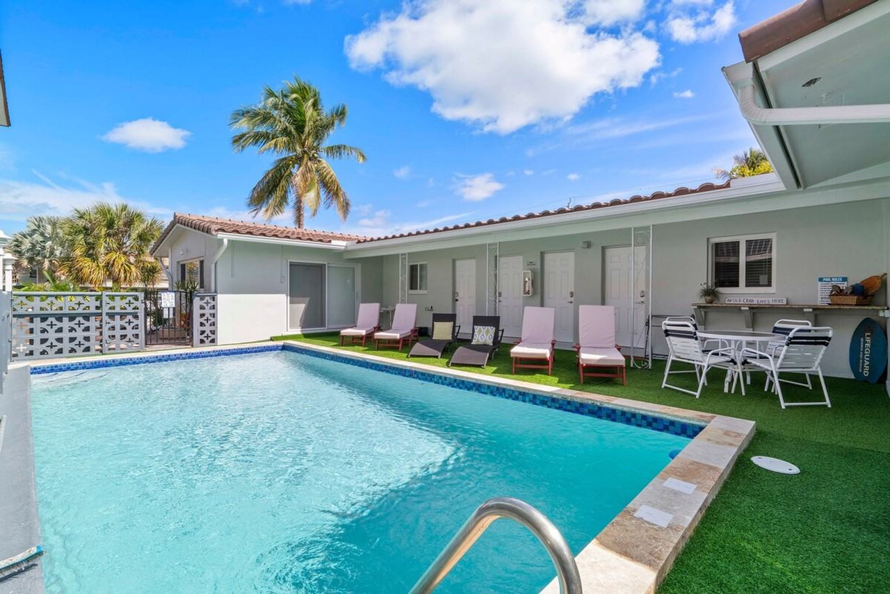 2270 Se 5th St #1241268P - Photo 7 of 17