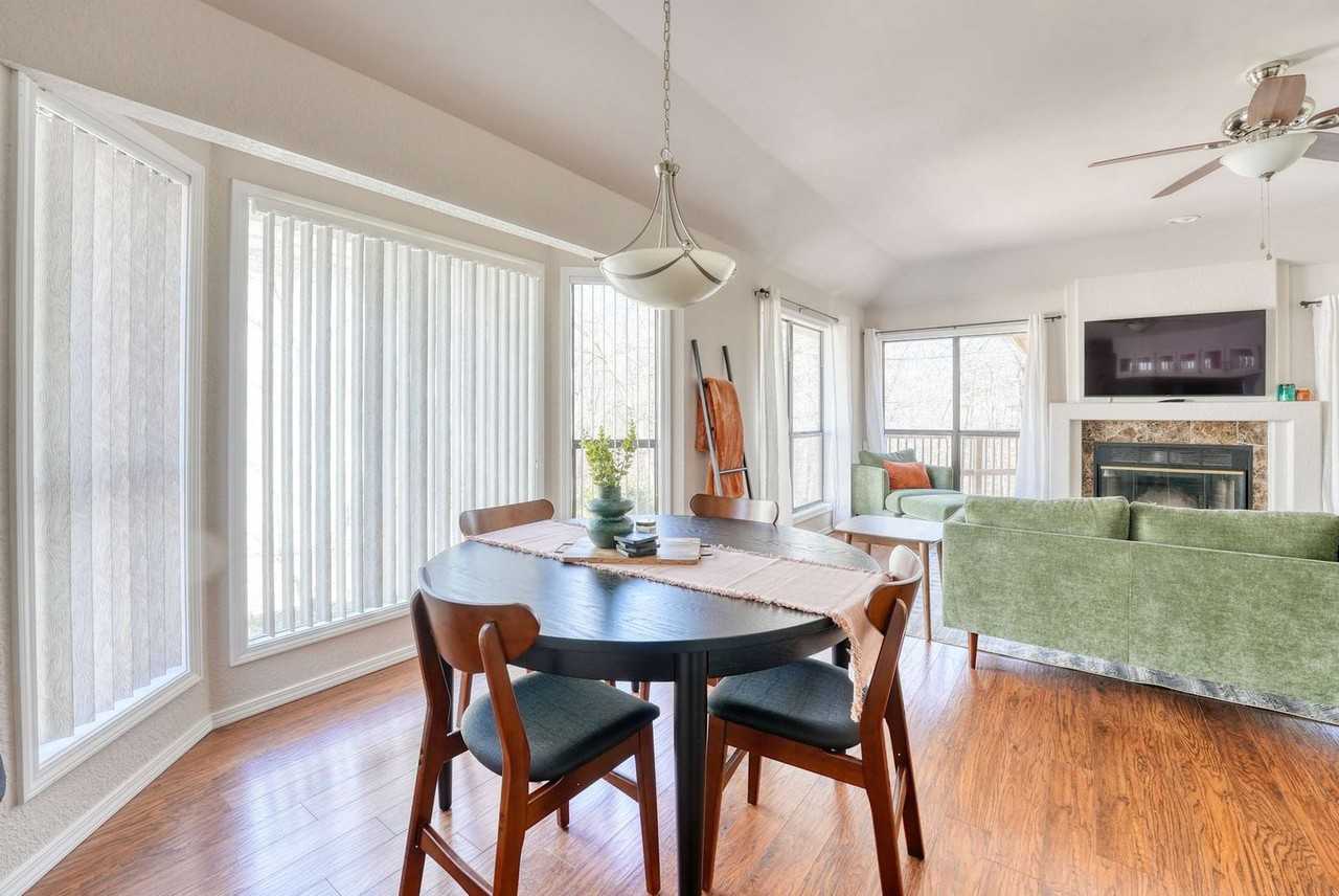 15 Farnham Dr #1241339P - Photo 6 of 26