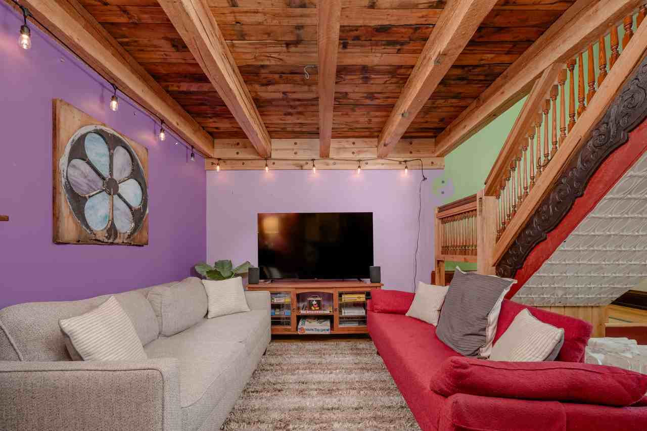 316 Court St #1241760P - Photo 3 of 32