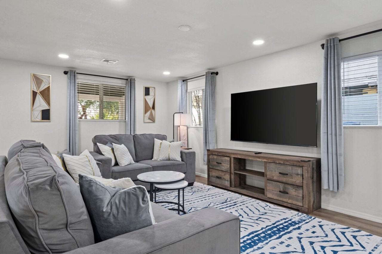 4010 W Sherman St #1244309P - Photo 2 of 32