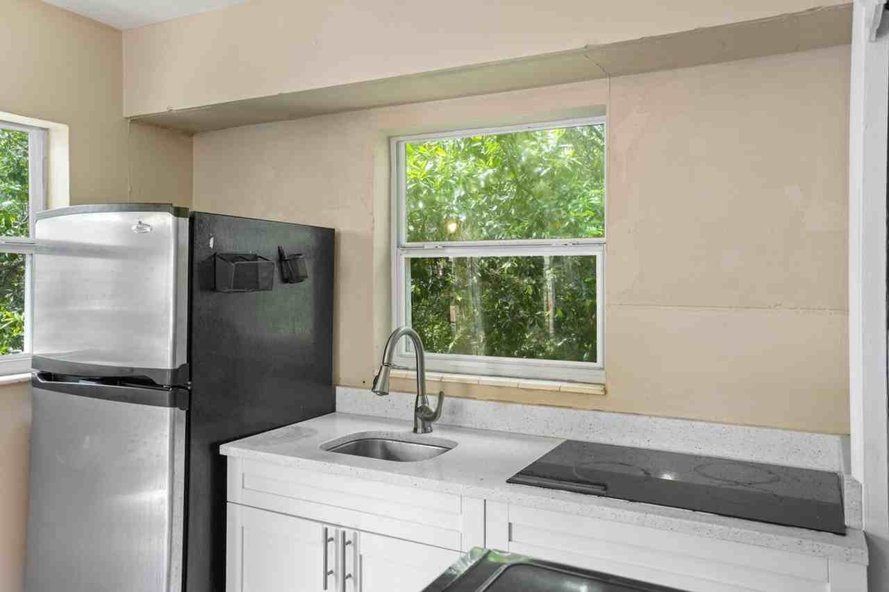 3410 N 11th St #1244368P - Photo 6 of 17