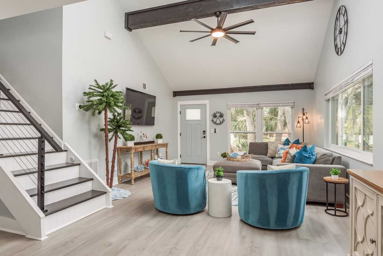 1417 Poinsettia Ave #1244469P - Photo 4 of 50