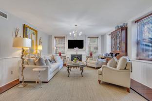 9 W Gordon St - Photo 1 of 1