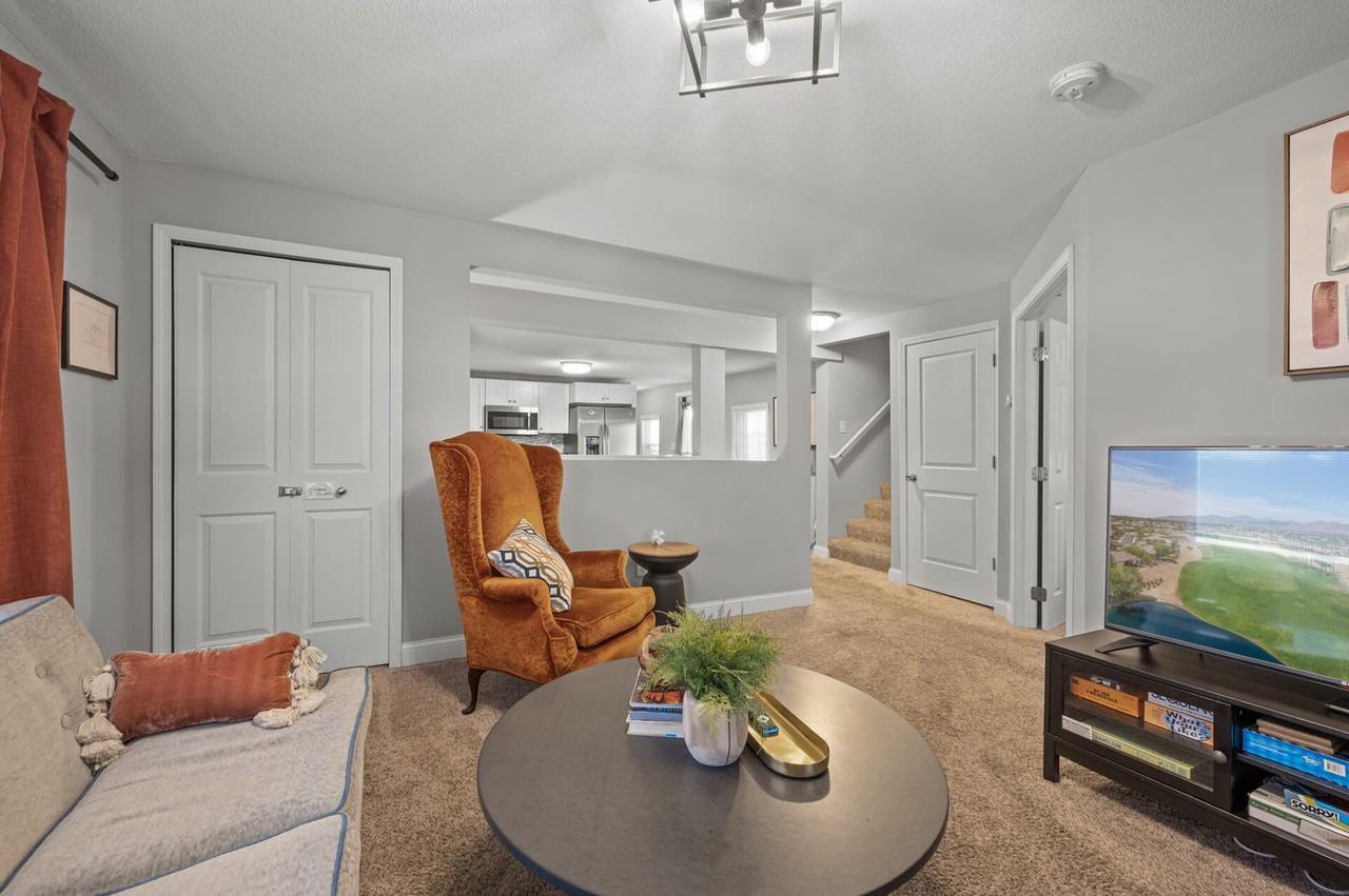 771 Buffalo St #1244907P - Photo 4 of 43