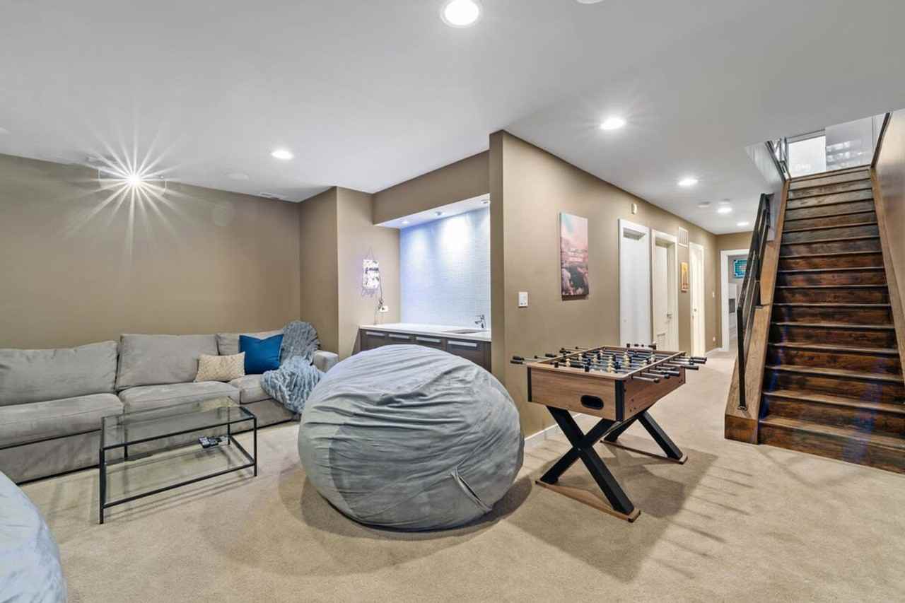 2223 W Race Ave #1244916P - Photo 7 of 50