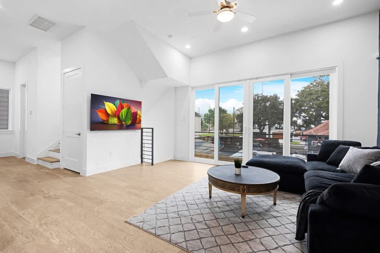 2105 Mcgowen St #1244936P - Photo 6 of 50