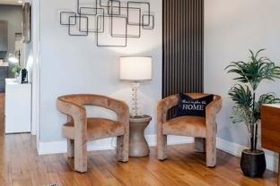 109 S Paulina St - Photo 1 of 1