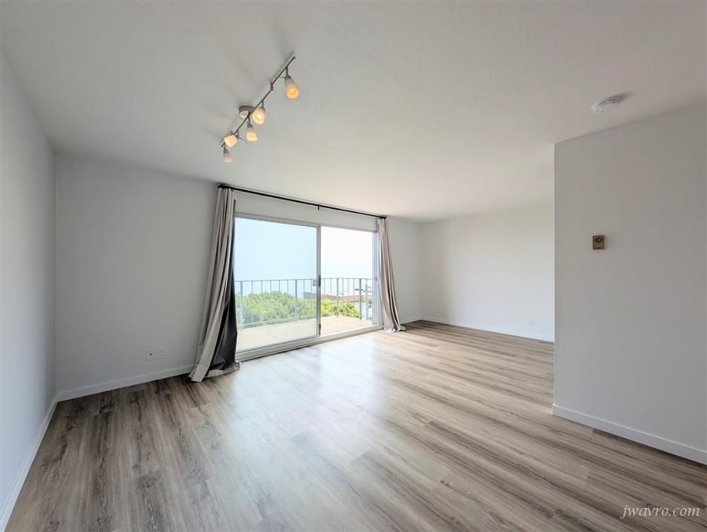 Gardenside Drive & Burnett Avenue - Photo 5 of 14