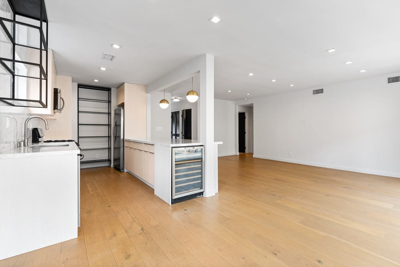 938 Croft Avenue #2 - Photo 7 of 22