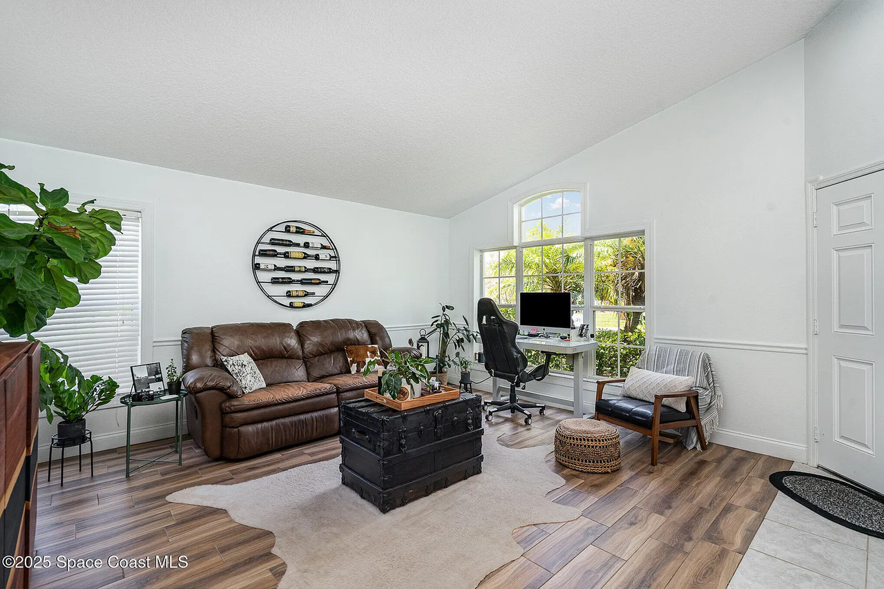 294 Brandy Creek Cir Se - Photo 2 of 19