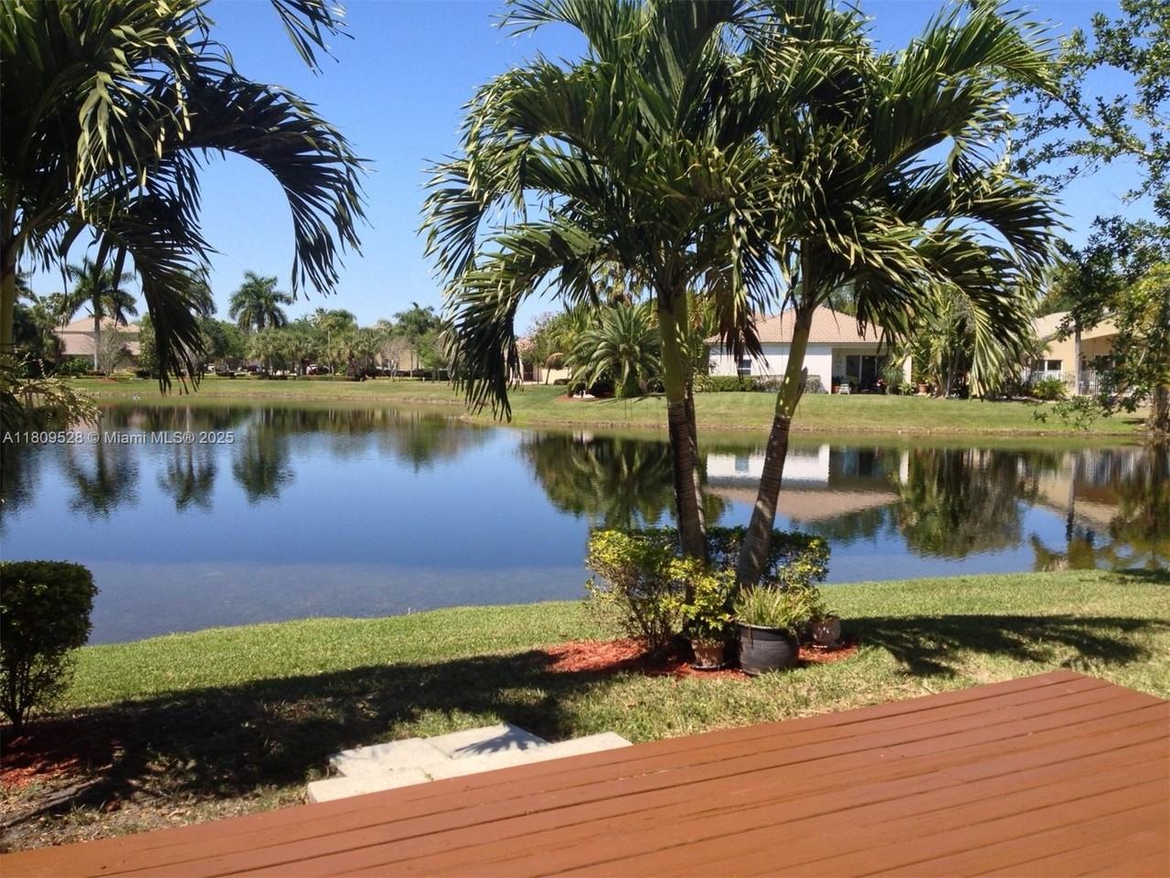 4101 Sapphire Terrace - Photo 2 of 16