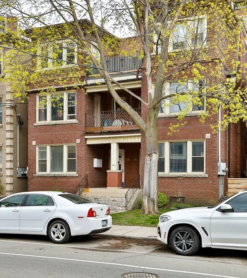 147 Vaughan Road - Photo 2 of 15