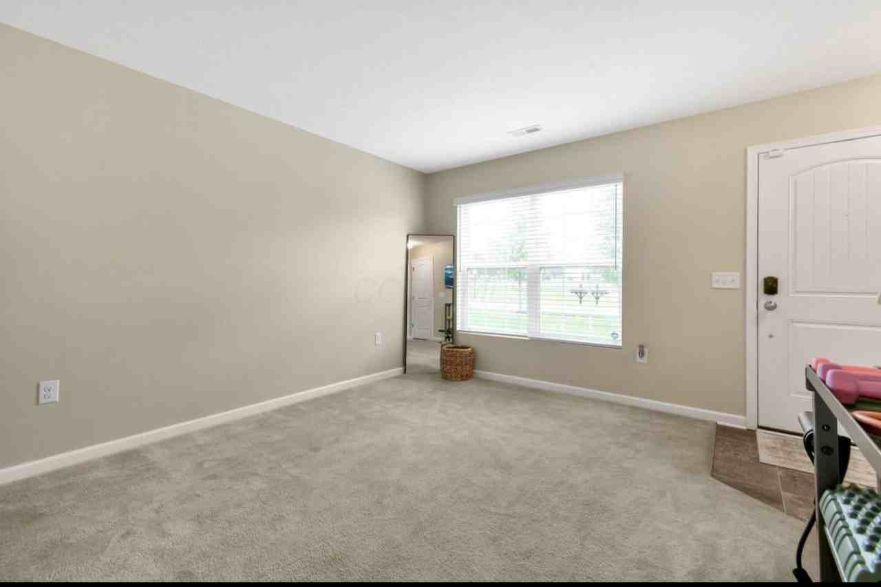 389 Laurel Creek St #389 - Photo 4 of 30