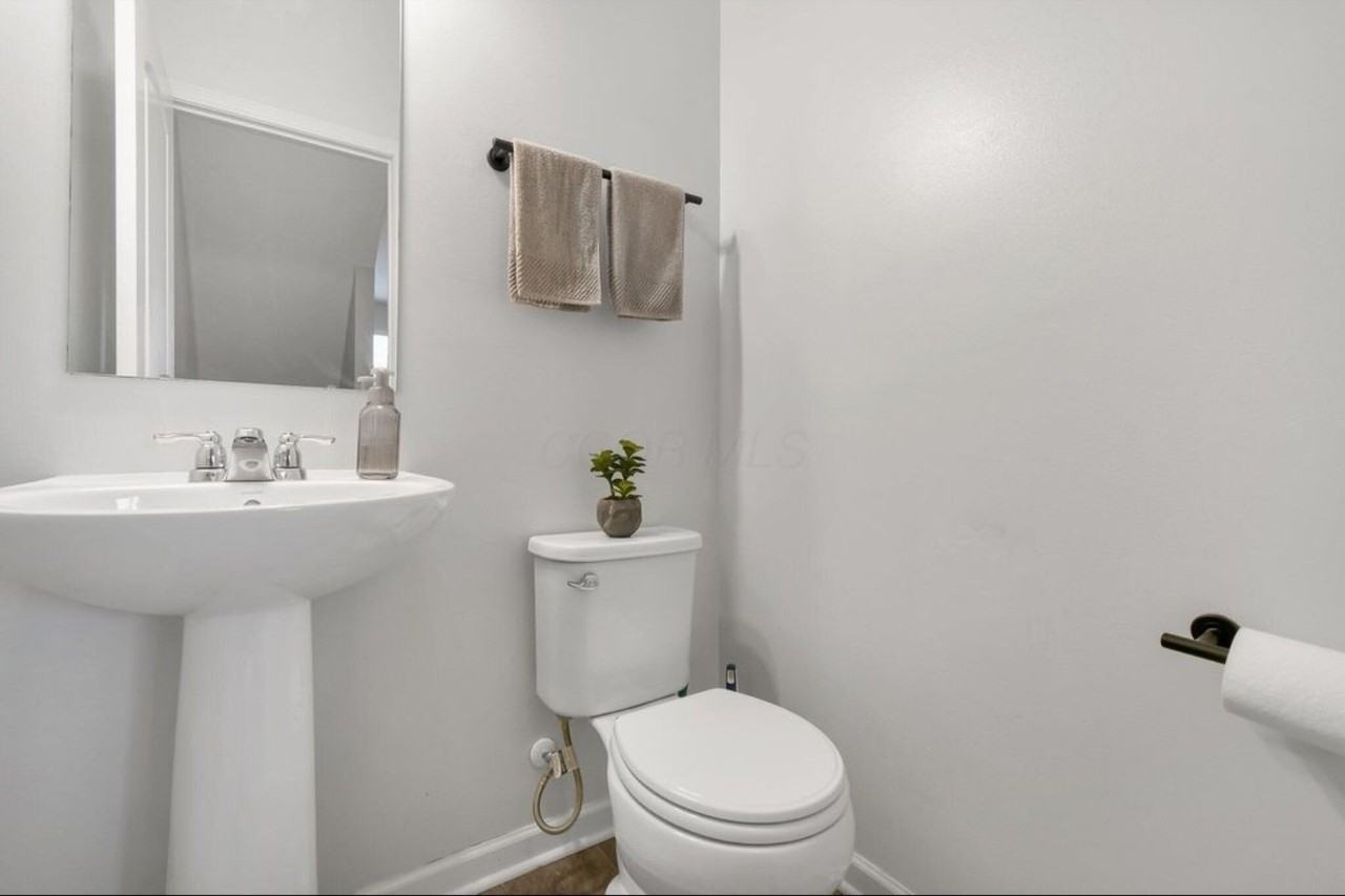 389 Laurel Creek St #389 - Photo 6 of 30