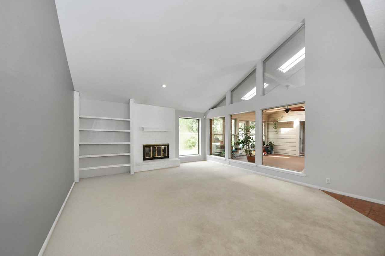 4306 Shady Springs Dr #NA - Photo 3 of 19