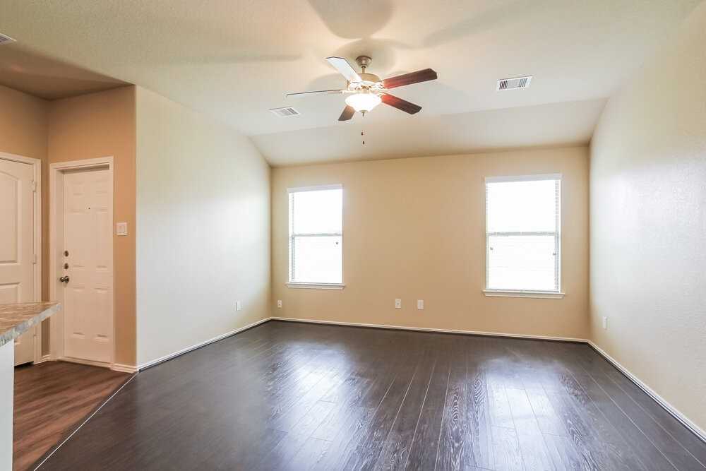 15419 Rancho Joya Way - Photo 3 of 16