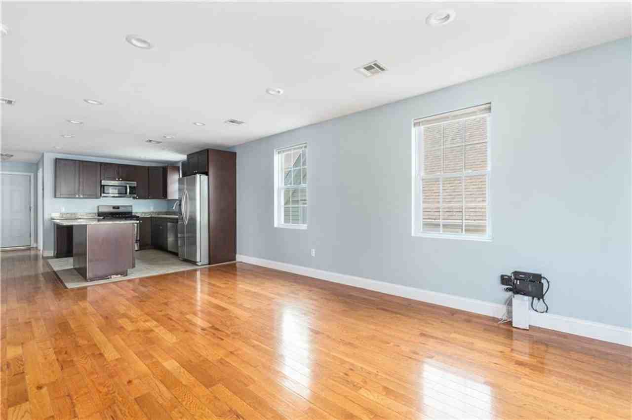 119 119 Oakland Ave - 119 Oakland - Photo 2 of 8