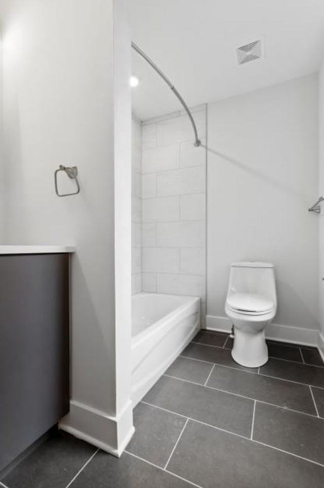 3818 Haverford Ave - Photo 7 of 42