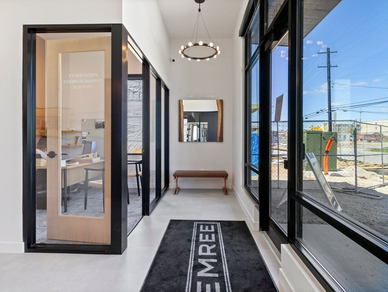 The Emree - Photo 3 of 50