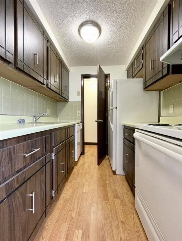 Buffalo Creek Commons - Photo 2 of 13