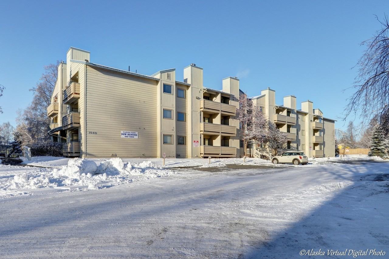 Creekside Condos - Photo 4 of 44