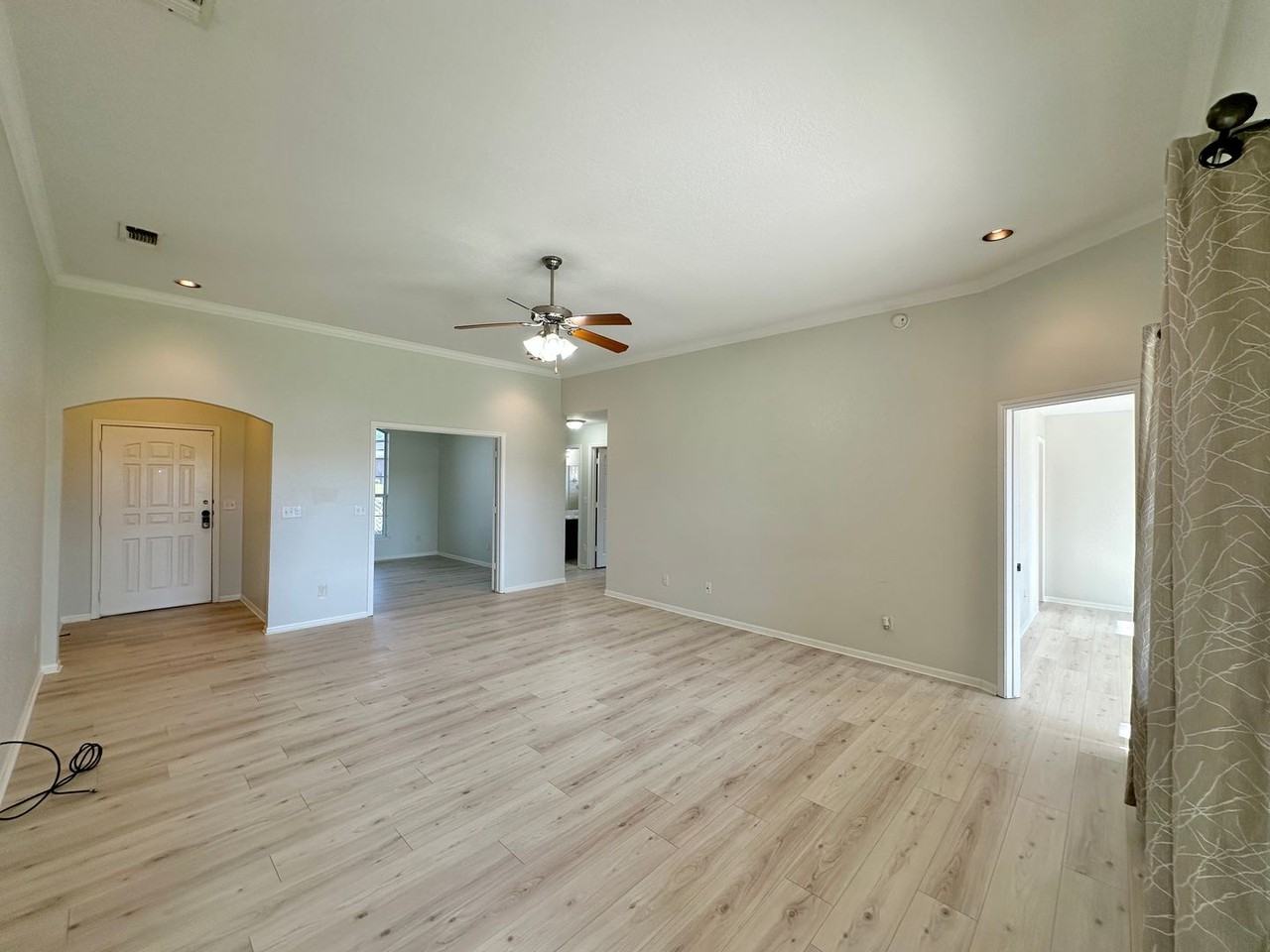 3705 Foxglove Ln - Photo 5 of 32